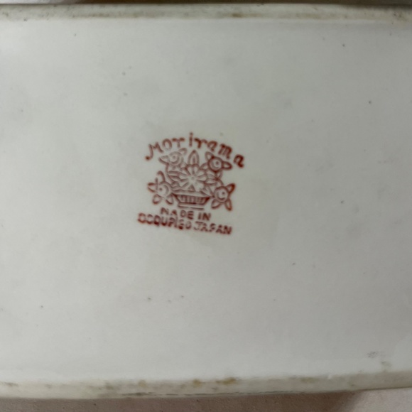 Previously Owned Vintage Morirama  Porcelain Cherub Joint Box (Occupied Japan) - Picture 4 of 4